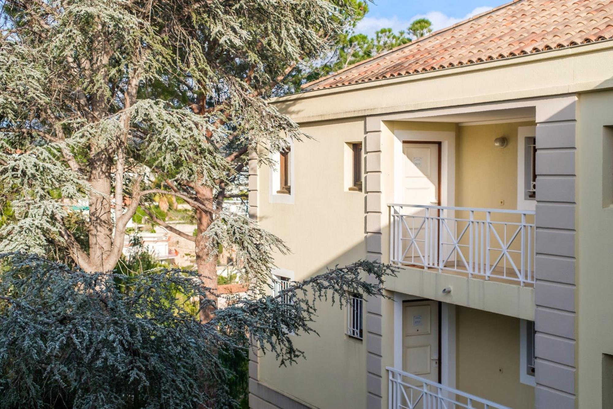 Apartment Sur La *